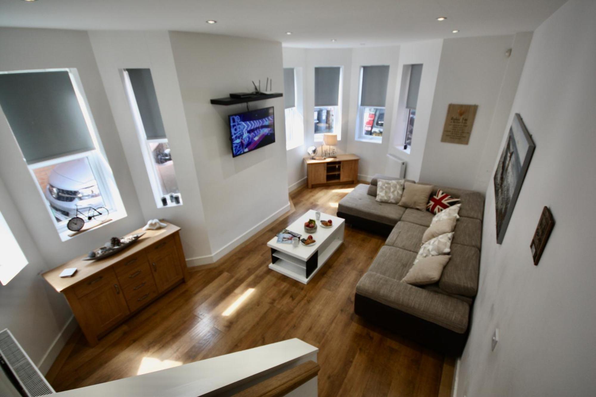 Holiday Home Hot Tub & Sauna Bournemouth Exterior photo